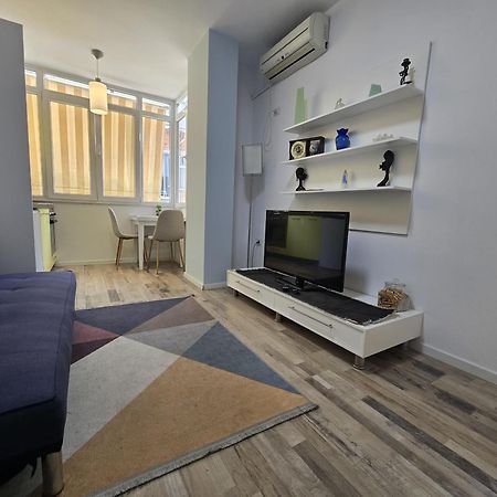 Downtown Tirana Apartments Ngoại thất bức ảnh
